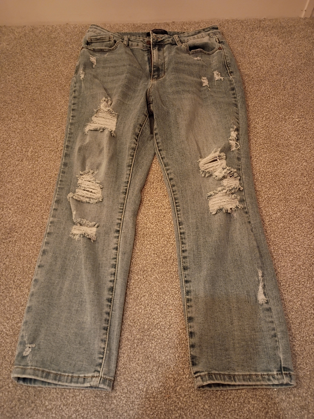 Judy Blue Light Blue Distressed Boyfriend Jeans
